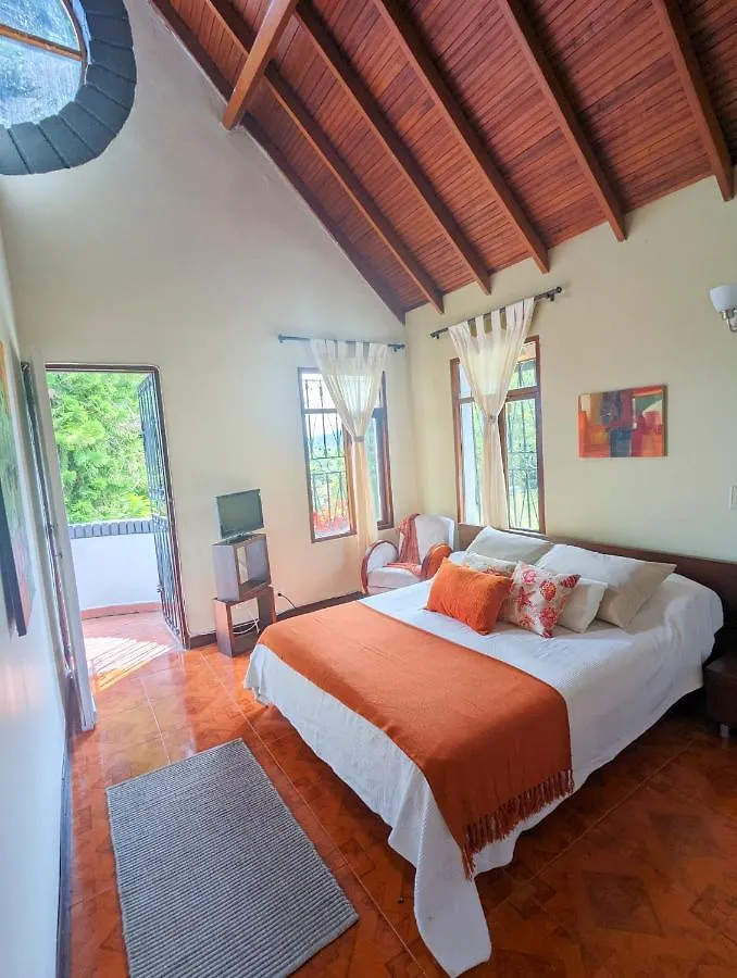 Hermosa Finca El Castillo - Excelente Ubicacion Rionegro Marinilla Chalet