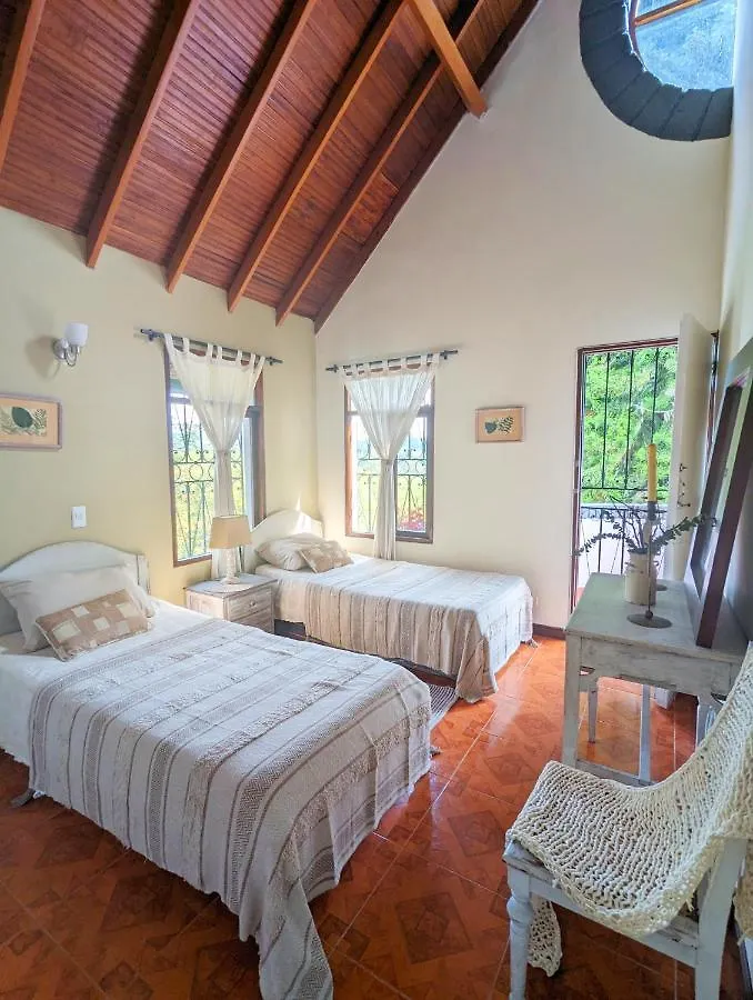Hermosa Finca El Castillo - Excelente Ubicacion Rionegro Marinilla